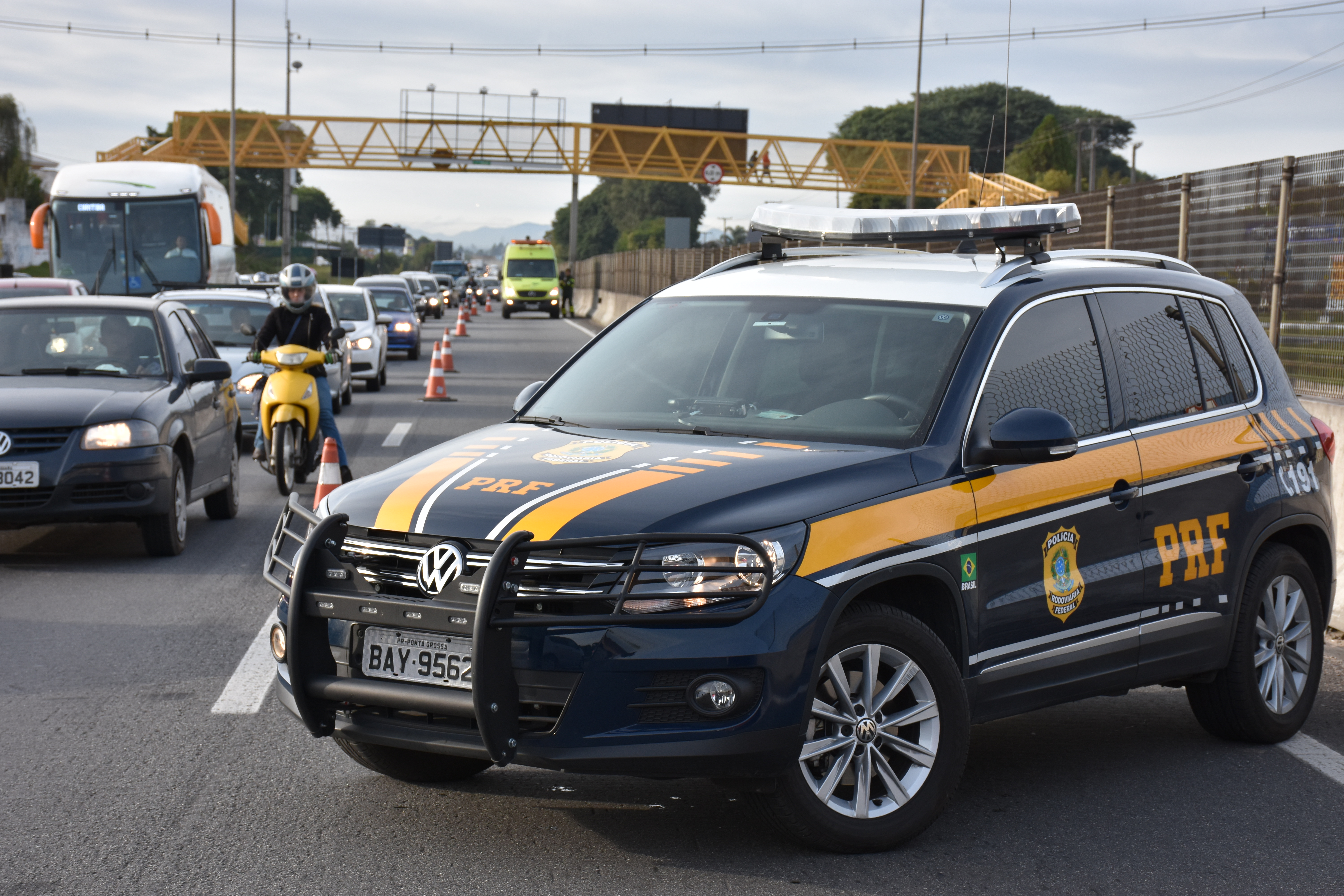 Consultar placa de carro em poucos minutos, sem susto